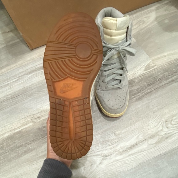 Nike “Dunk Sky Hi” Wedge Sneaker 🤛🏼 - Picture 4 of 9